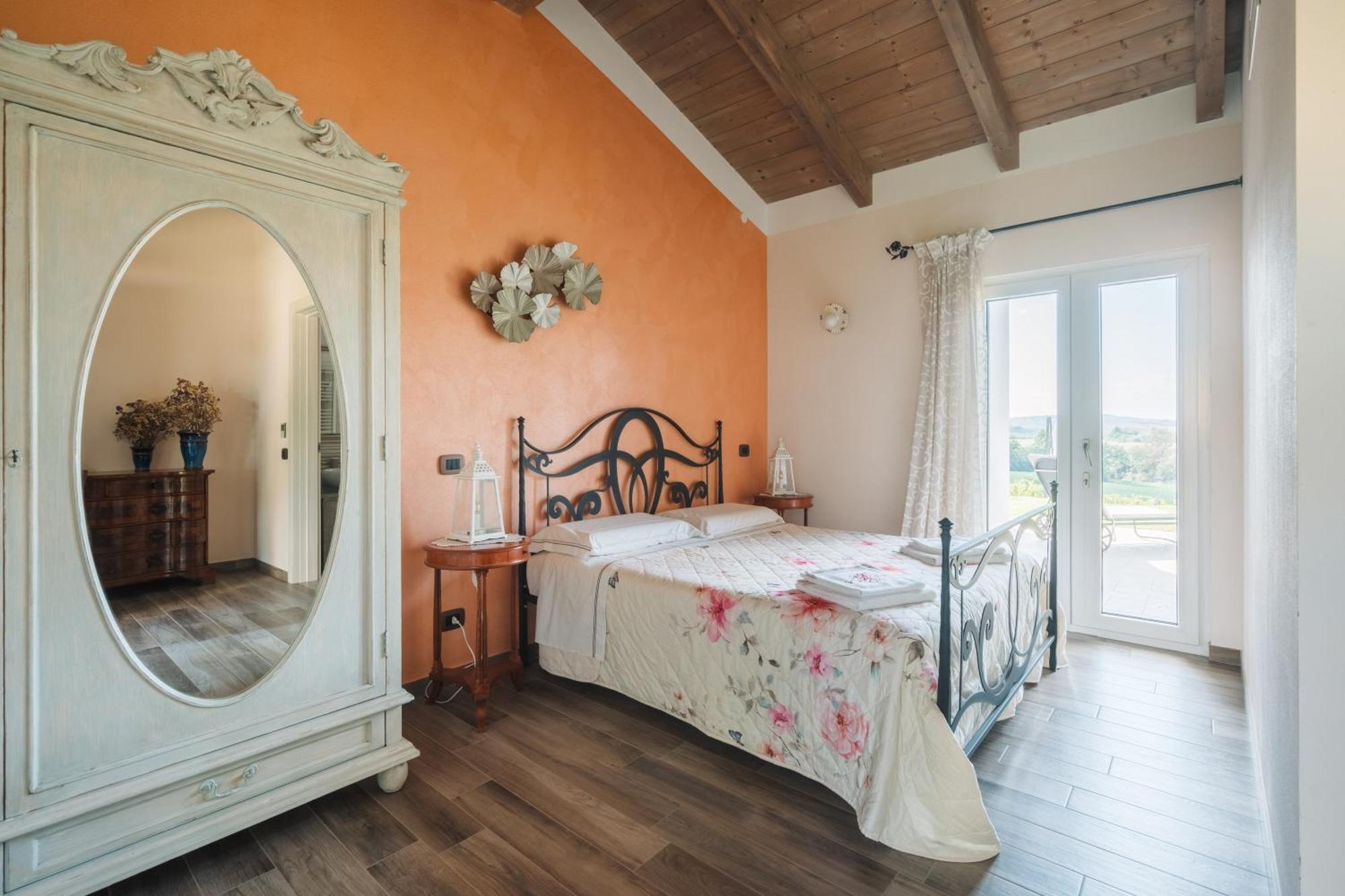 Agriturismo Podere Ristella Montemassi Exterior foto