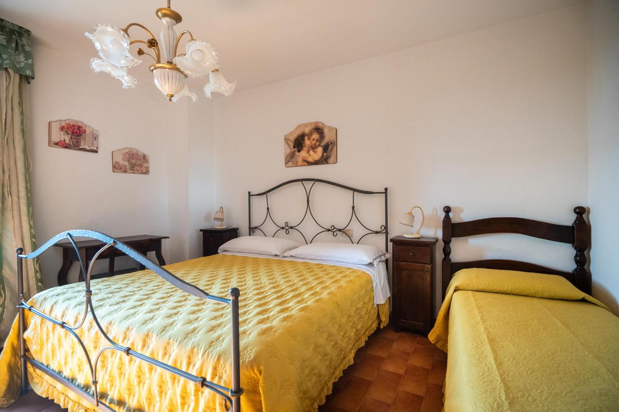 Agriturismo Podere Ristella Montemassi Exterior foto